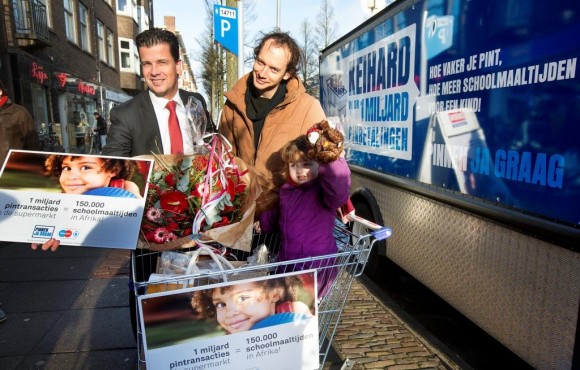 1 miljardste pinbetaling in de supermarkt 23 december 2014